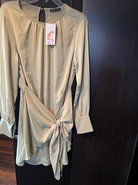 Pretty Garden large sage green dress
